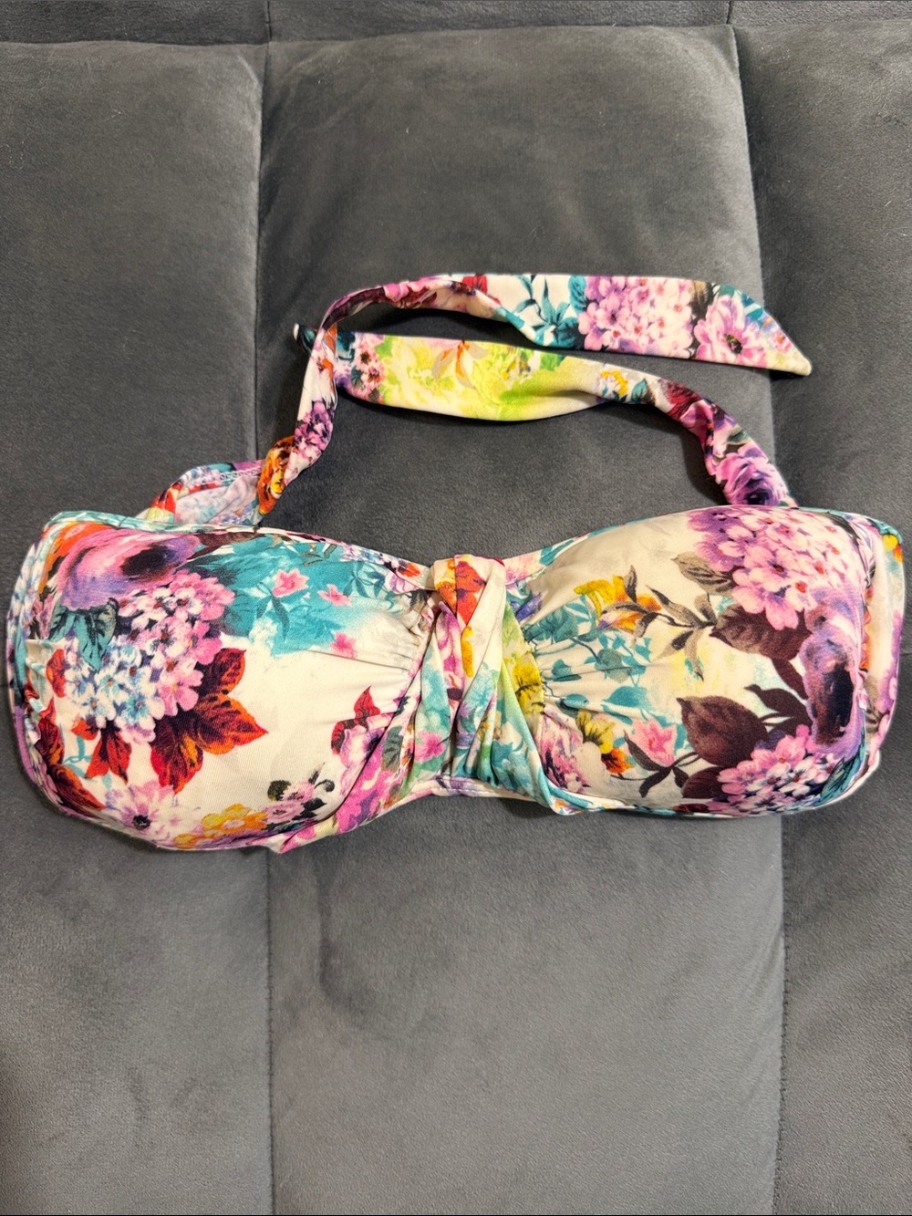 Vintage Floral Strapless Bandeau Swim Top in Multicolor